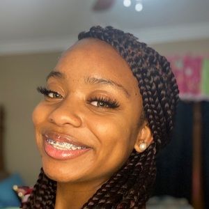 Meet your Posher, Kaelyn